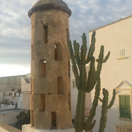 فندق مبيت وإفطار Corte Moline غالّيبولي